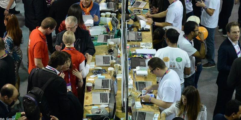 Google製ロボット用AIモデルの実装手順と活用方法